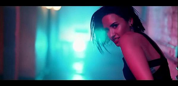  Demi Lovato feat Amy Reid